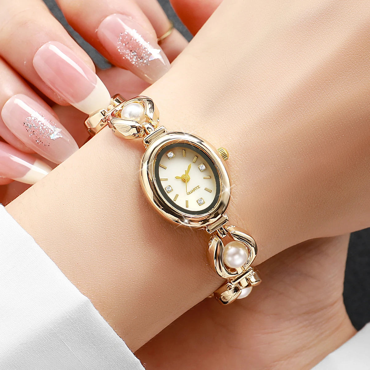 Bracelets montre pour femme tres romantique !