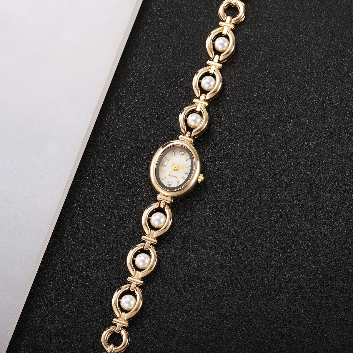Bracelets montre pour femme tres romantique !